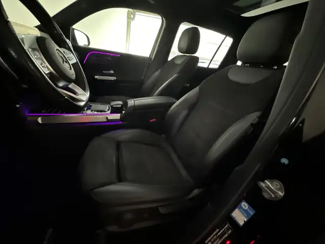 Mercedes-Benz GLB view 10