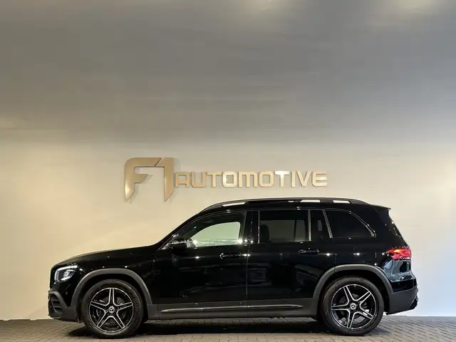 Mercedes-Benz GLB view 7