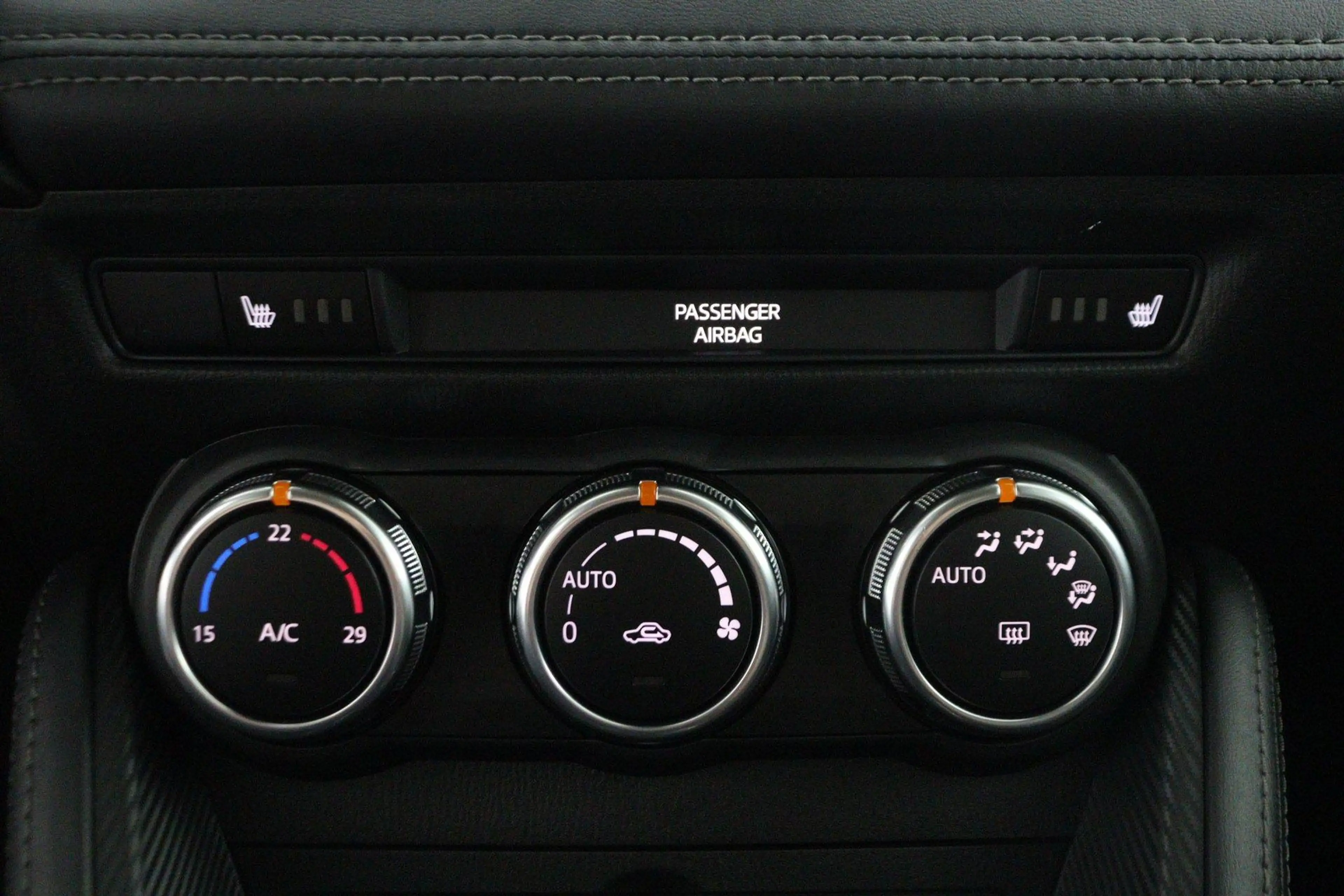 Mazda 2 1.5 Skyactiv-G GT-M | Navigatie | Cruise Control | — photo 11