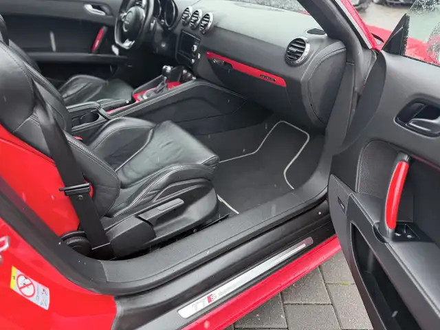 Audi TT view 15