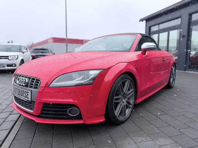 Audi TT view 3