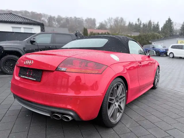 Audi TT view 7