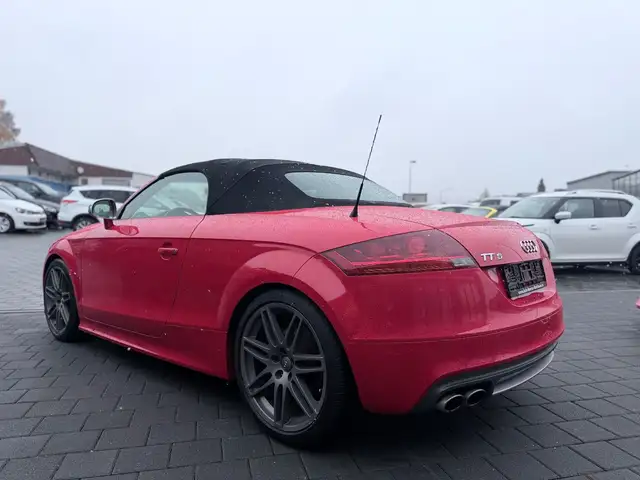 Audi TT view 5
