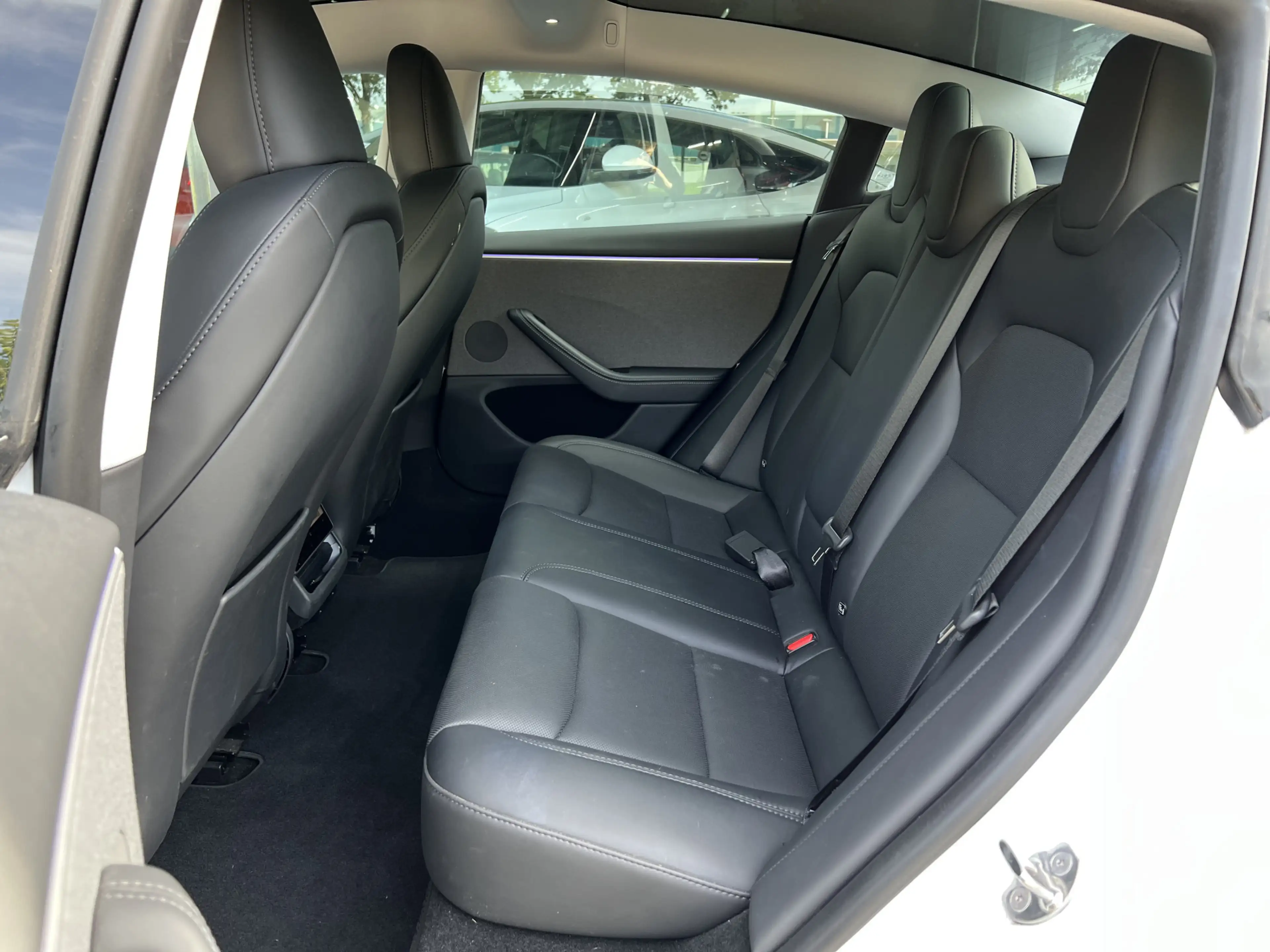 Tesla Model 3 RWD 60 kWh | VERWACHT | Leder | Trekhaak — photo 5