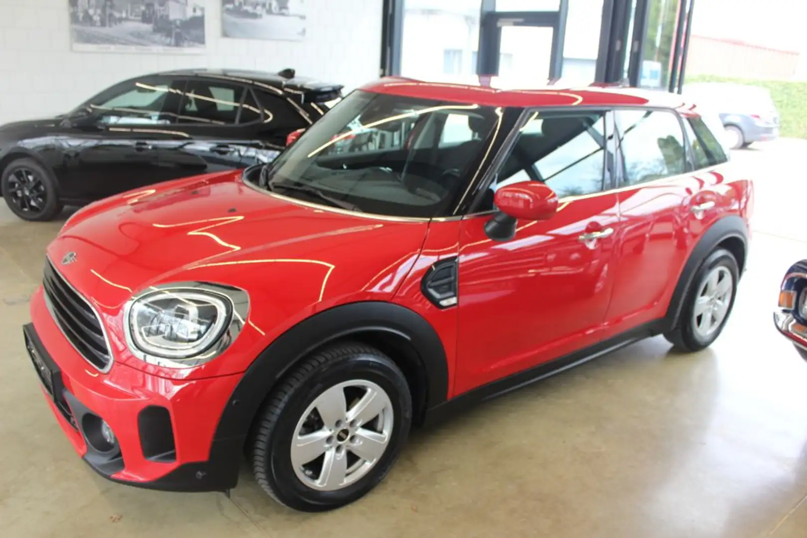 MINI One Countryman D Rot - 2