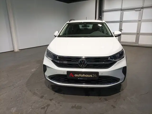 Volkswagen Taigo view 2