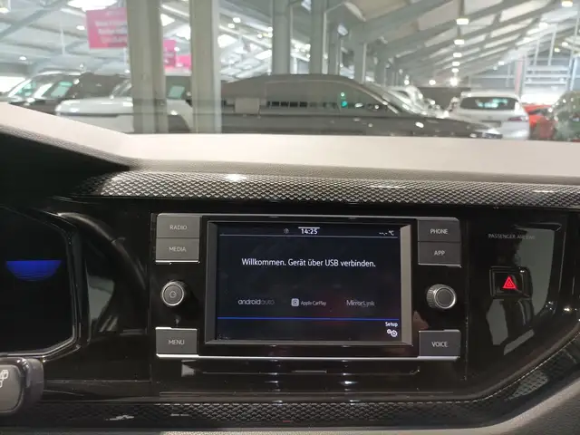Volkswagen Taigo view 11