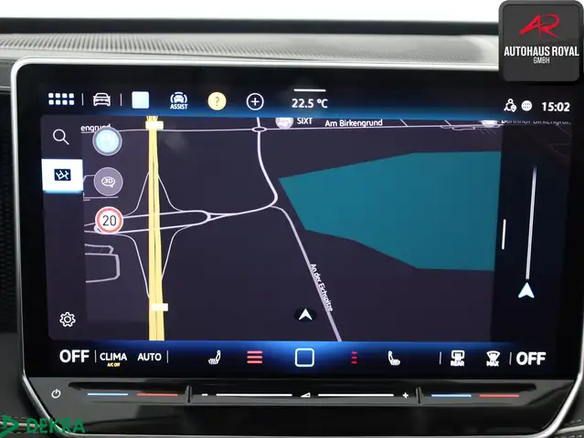 Volkswagen Passat view 11
