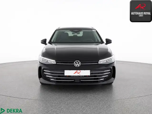Volkswagen Passat view 6