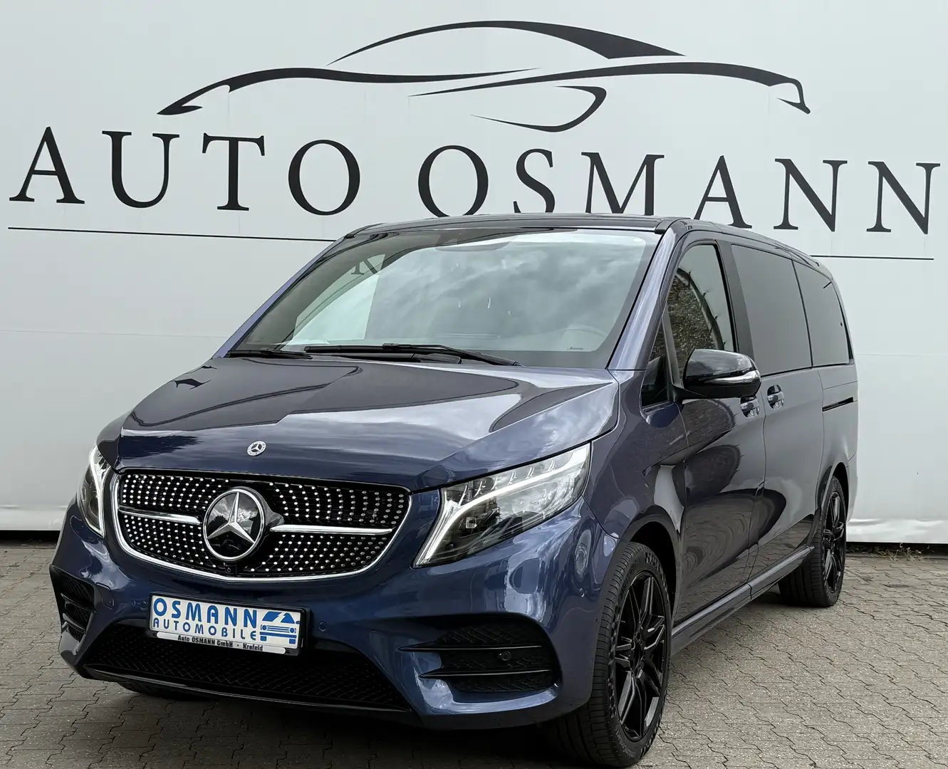 Mercedes-Benz V 300 d Lang 4M 9G-TRONIC AMG Line NP:106.838,57 Bleu - 1