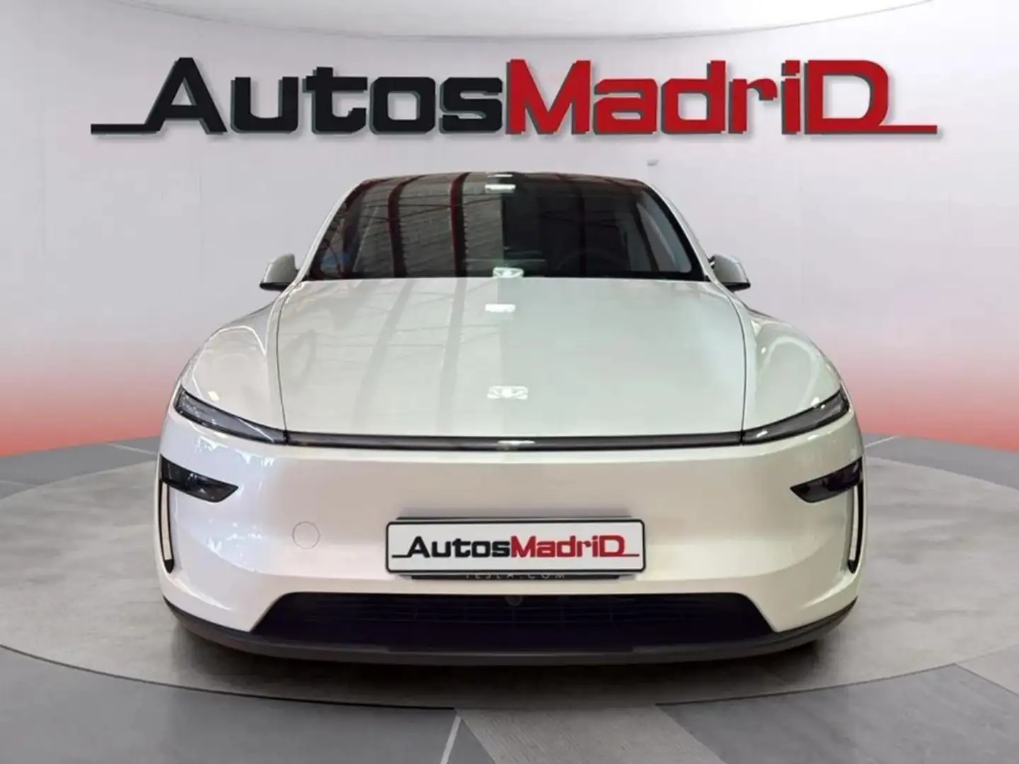 Tesla Model Y Gran autonomía con tracción trasera Blanco - 2