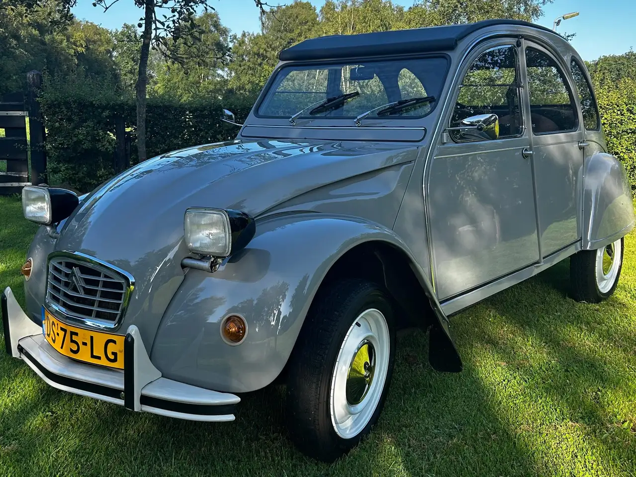 Citroen 2CV 6 special, foto 1
