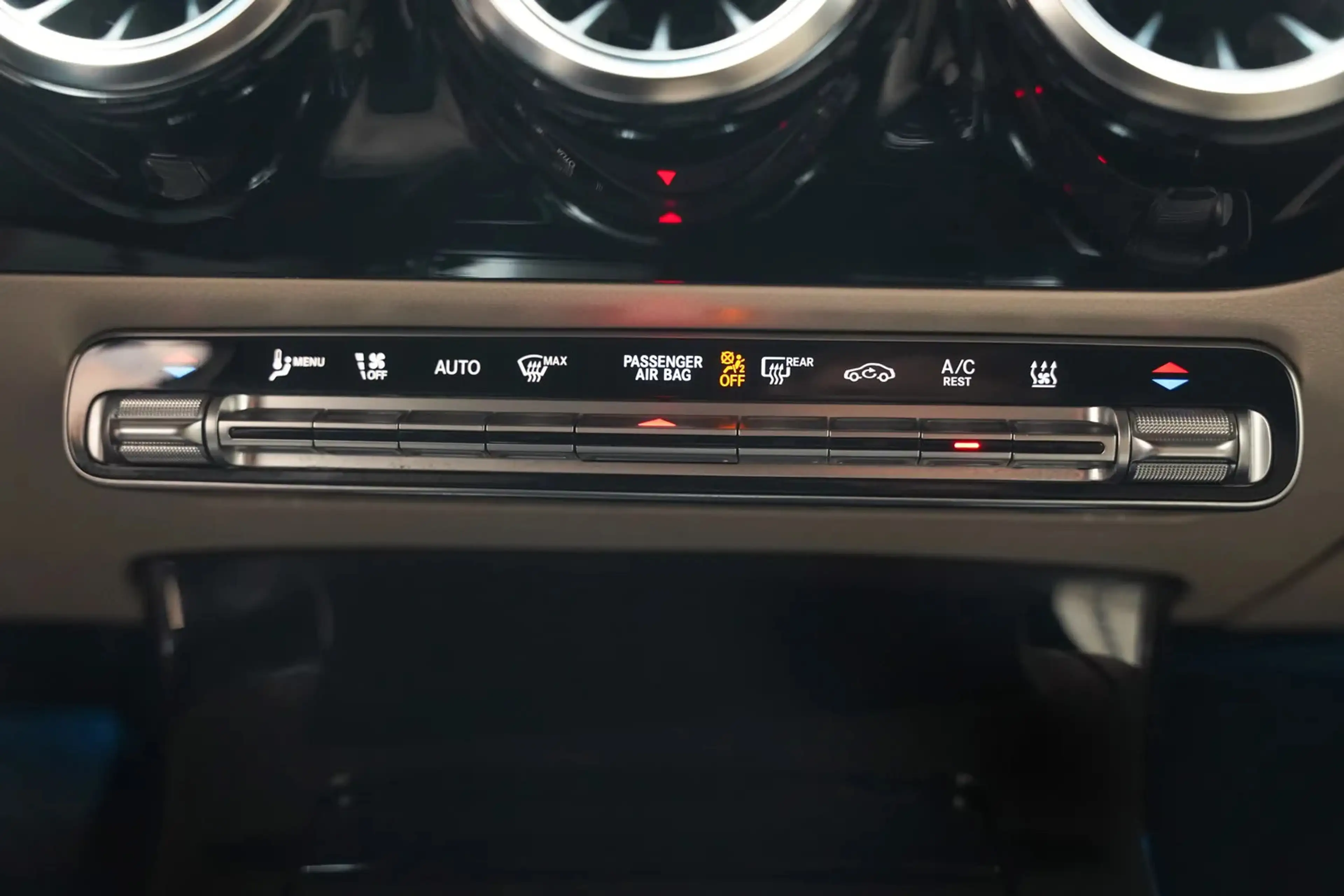 Mercedes-Benz CLA 250 250e Business Solution Luxury Aut. [ Panoramadak S — photo 9