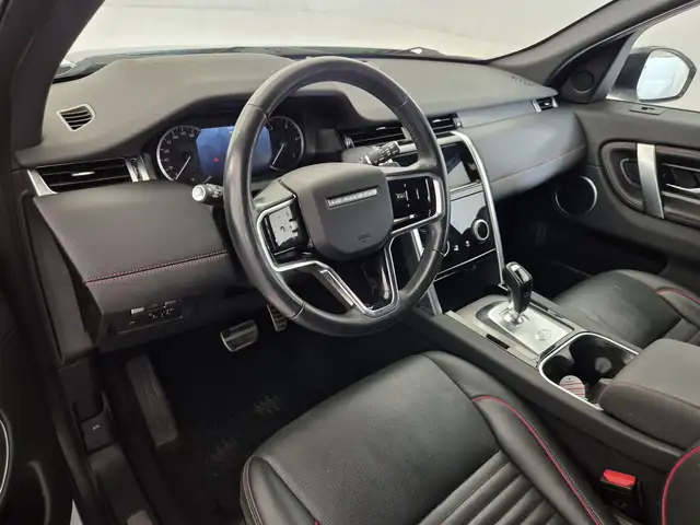 Land Rover Discovery Sport view 6