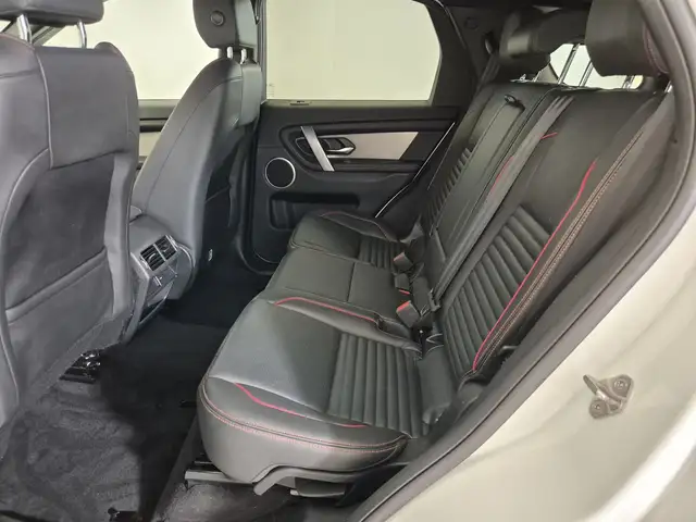 Land Rover Discovery Sport view 7