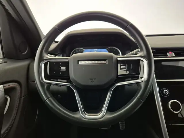 Land Rover Discovery Sport view 9