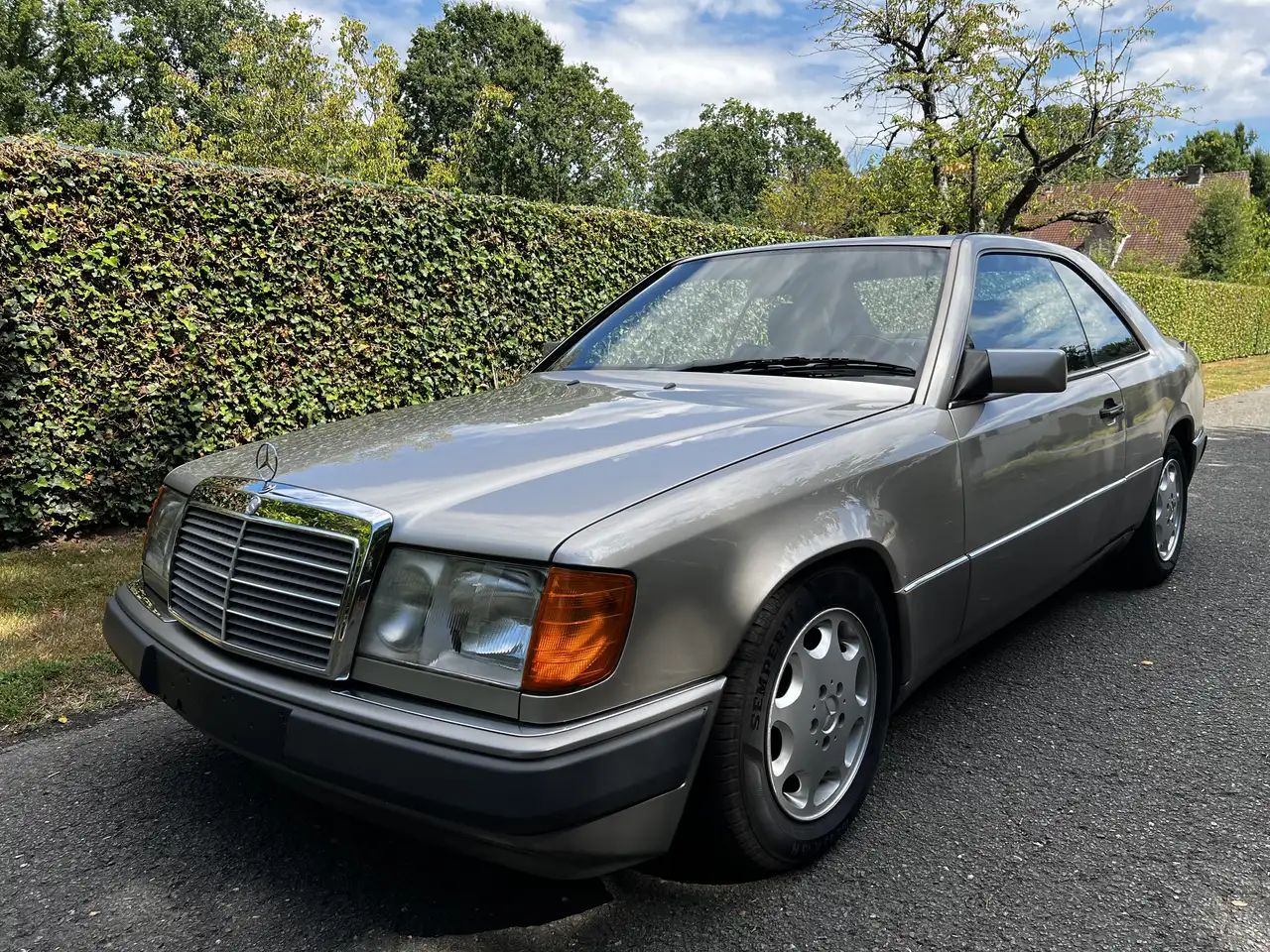 Mercedes-Benz CE 300 W124 300 CE Coupé, foto 4