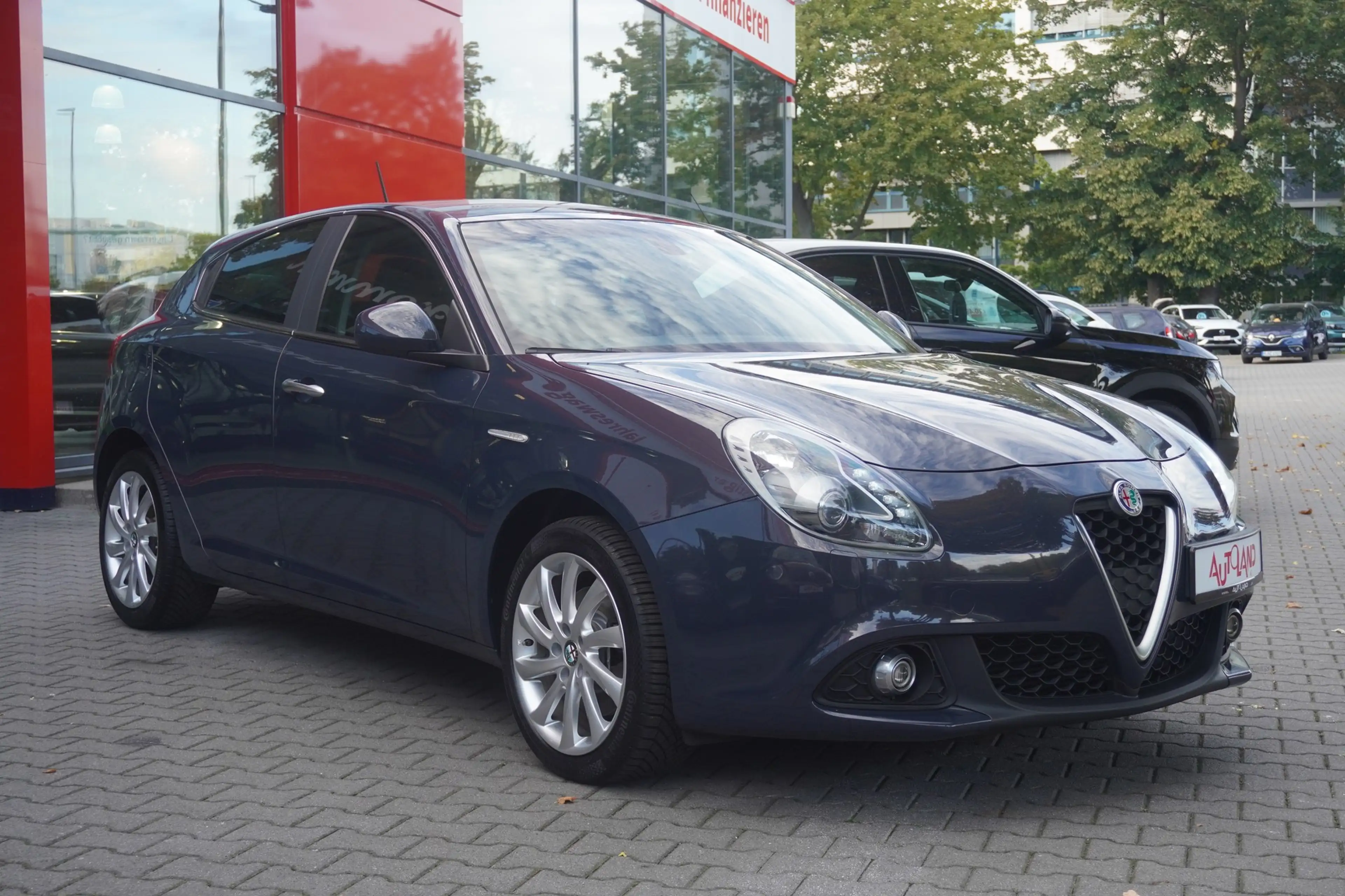 Alfa Romeo Giulietta 1.4 Super Klimaaut. Bi-Xenon Navi PDC — photo 4