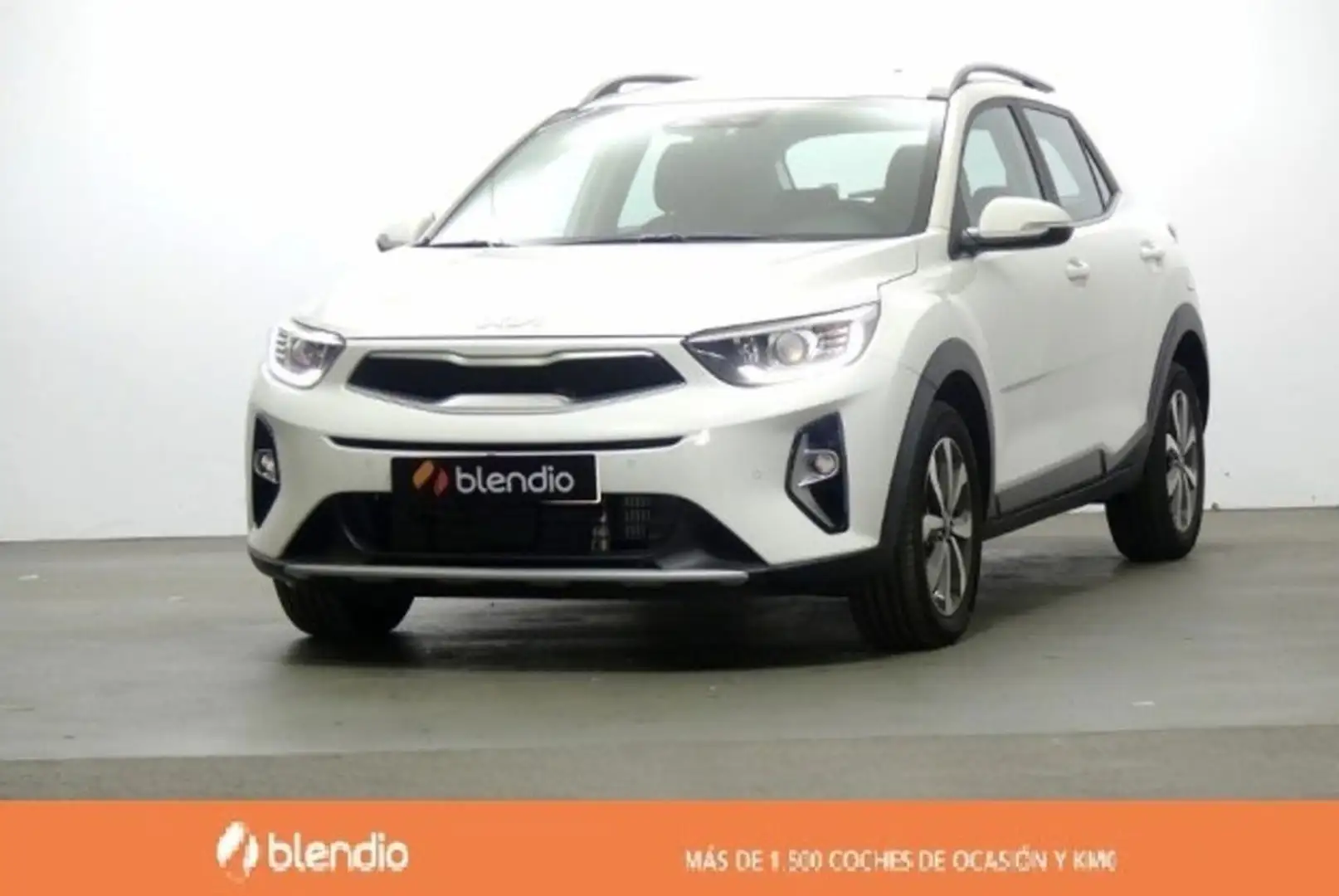 Kia Stonic 1.2 DPI DRIVE 84 5P Blanco - 1