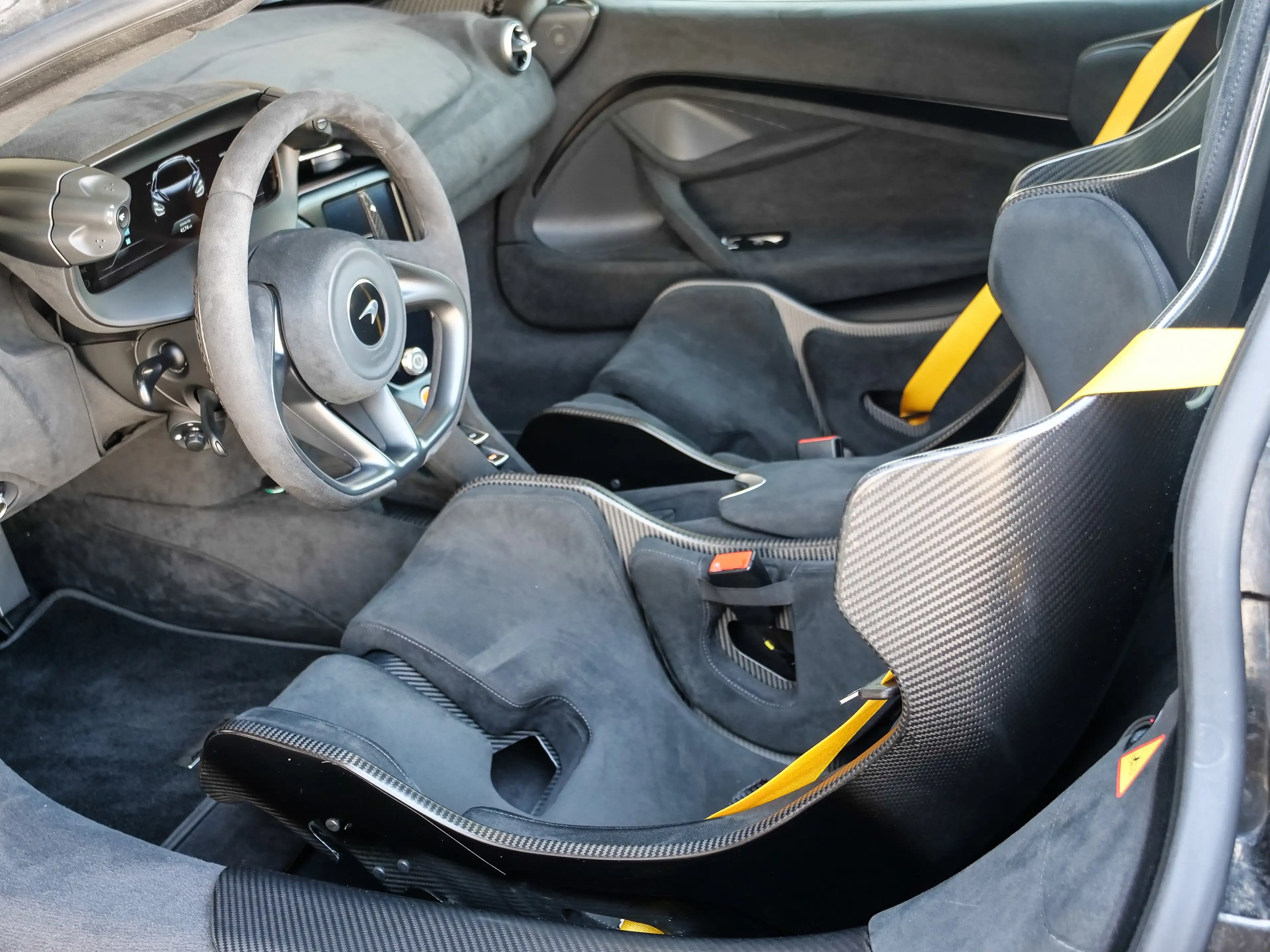 McLaren 750S Coupe Carbon, Senna Seats, MSO, Harness Bar — photo 15
