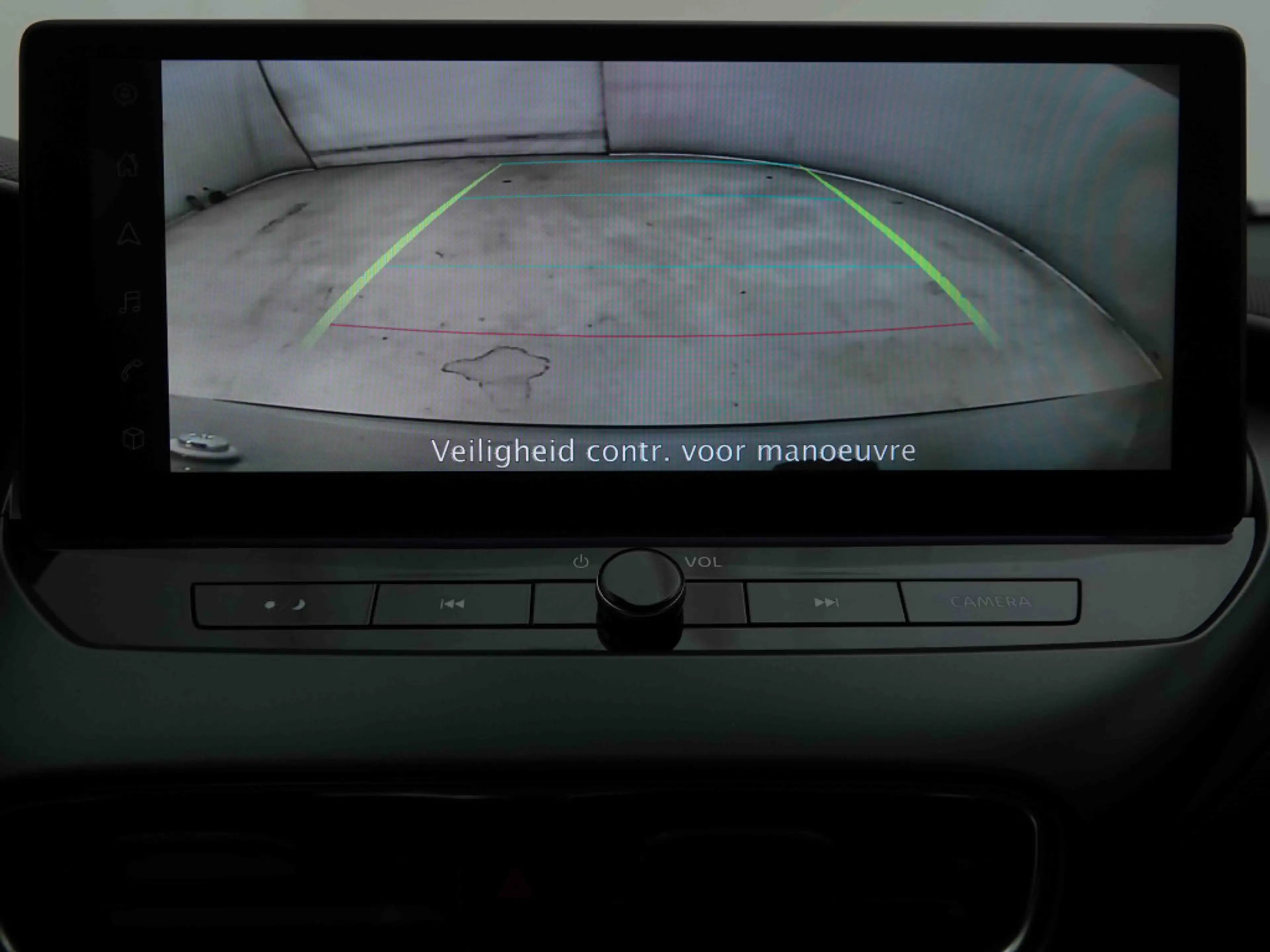 Nissan Juke 1.0 DIG-T 114 AUT N-Connecta | GPS | LED Lights — photo 11