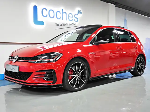 Volkswagen Golf view 4