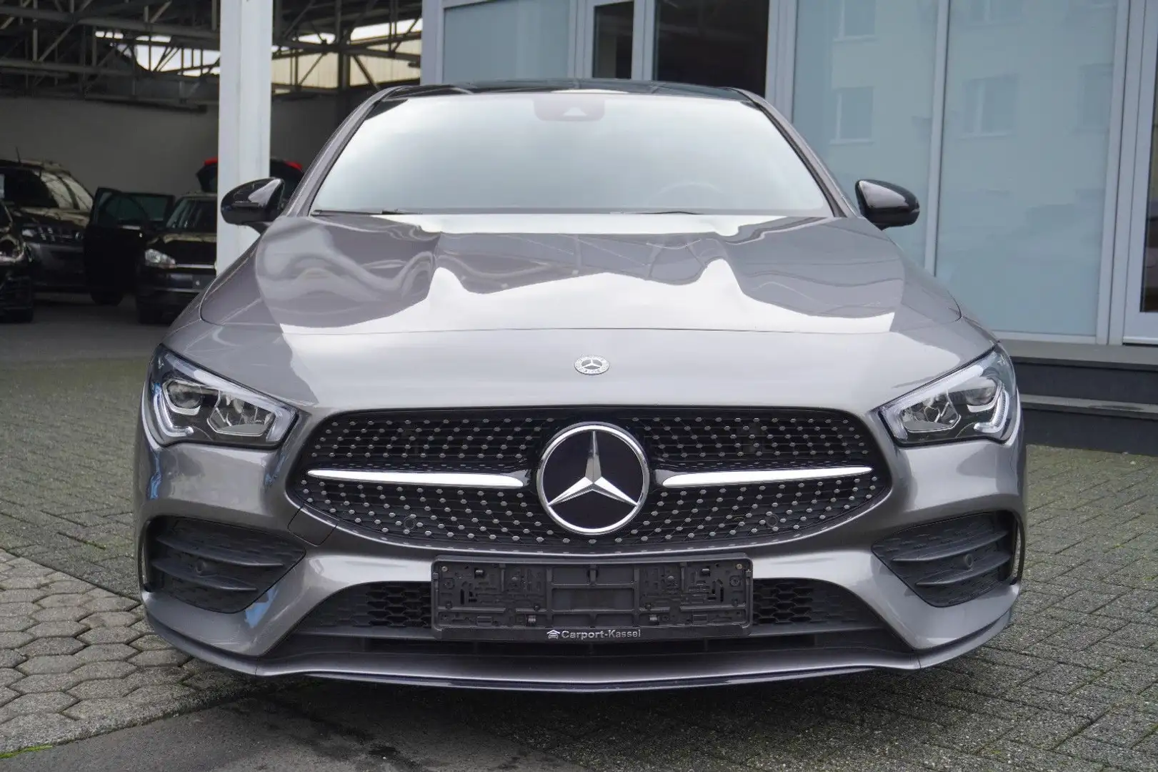 Mercedes-Benz CLA 200 AMG  Shooting Brake Pano/NightPaket/LED Grau - 2
