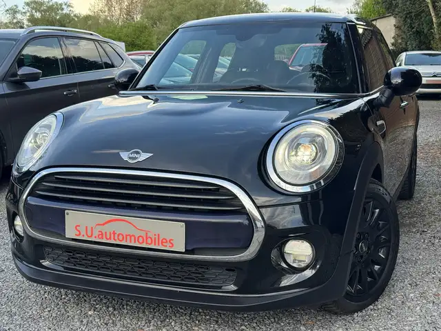 MINI Cooper D 1.5 dA AUTOM./FULL Black/5 Portes/Navi/Cuir/Xénon/éclaire Amb/Gar12M