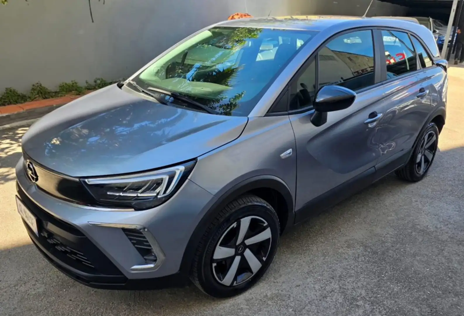 Opel Crossland 1.2 12V Start&Stop Edition Plateado - 2