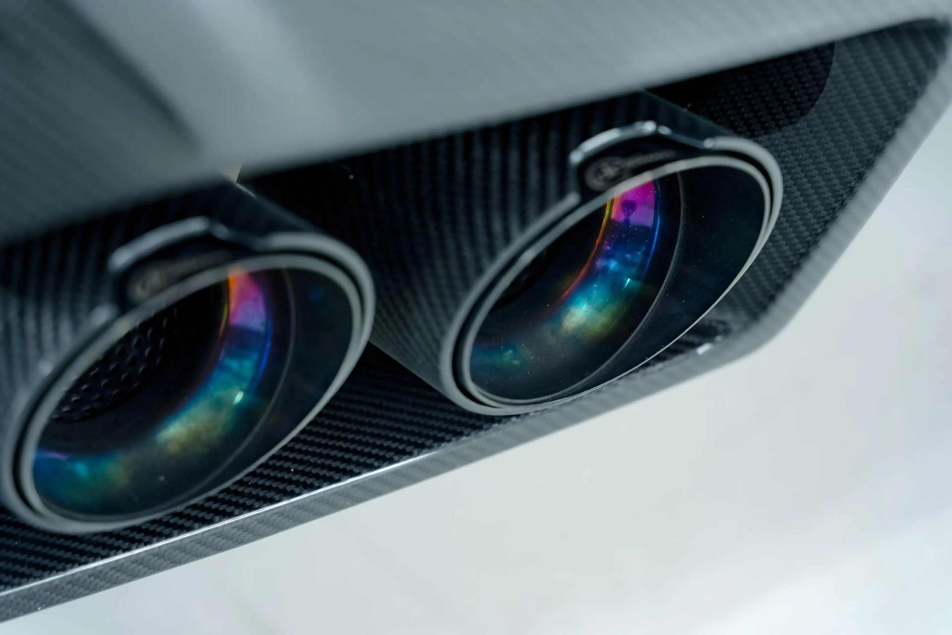 BMW M5 5-serie | B&W Audio | M-Performance CF Exterieur | — photo 25