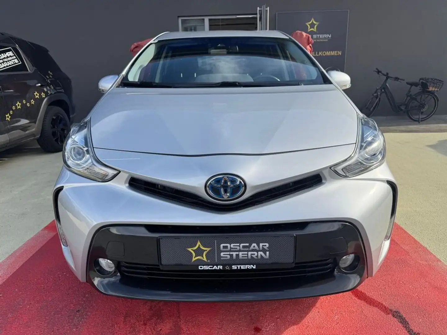 Toyota Prius Plus Active Hybrid 7-Sitzer AHK 1.Besitz! Silber - 2