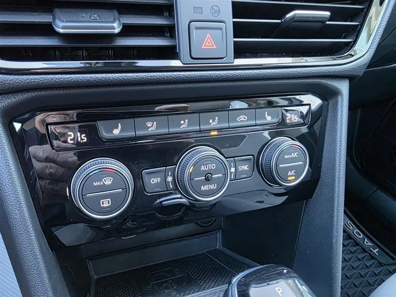 Volkswagen Taos снимка Volkswagen Taos