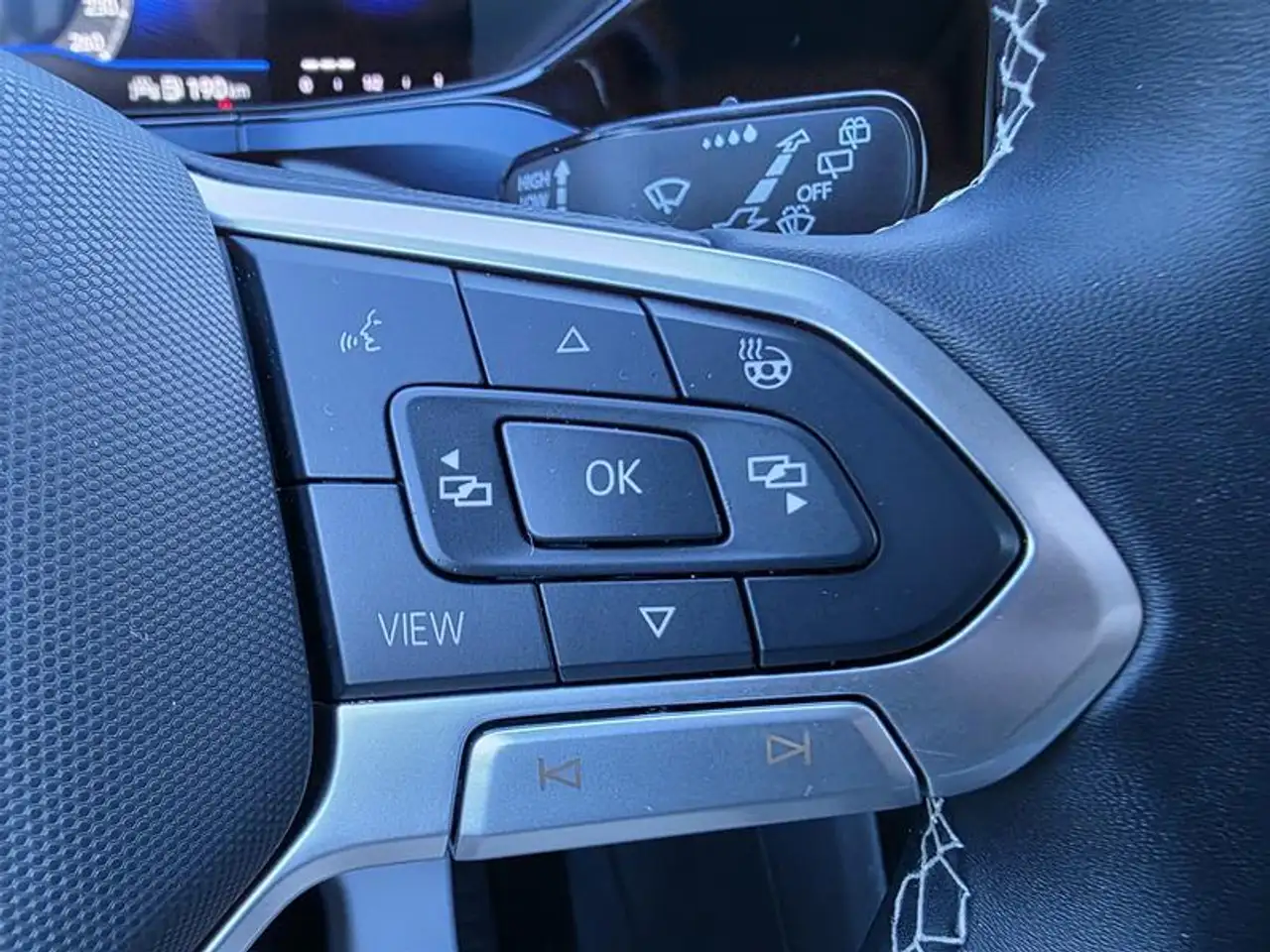Volkswagen Taos снимка Volkswagen Taos