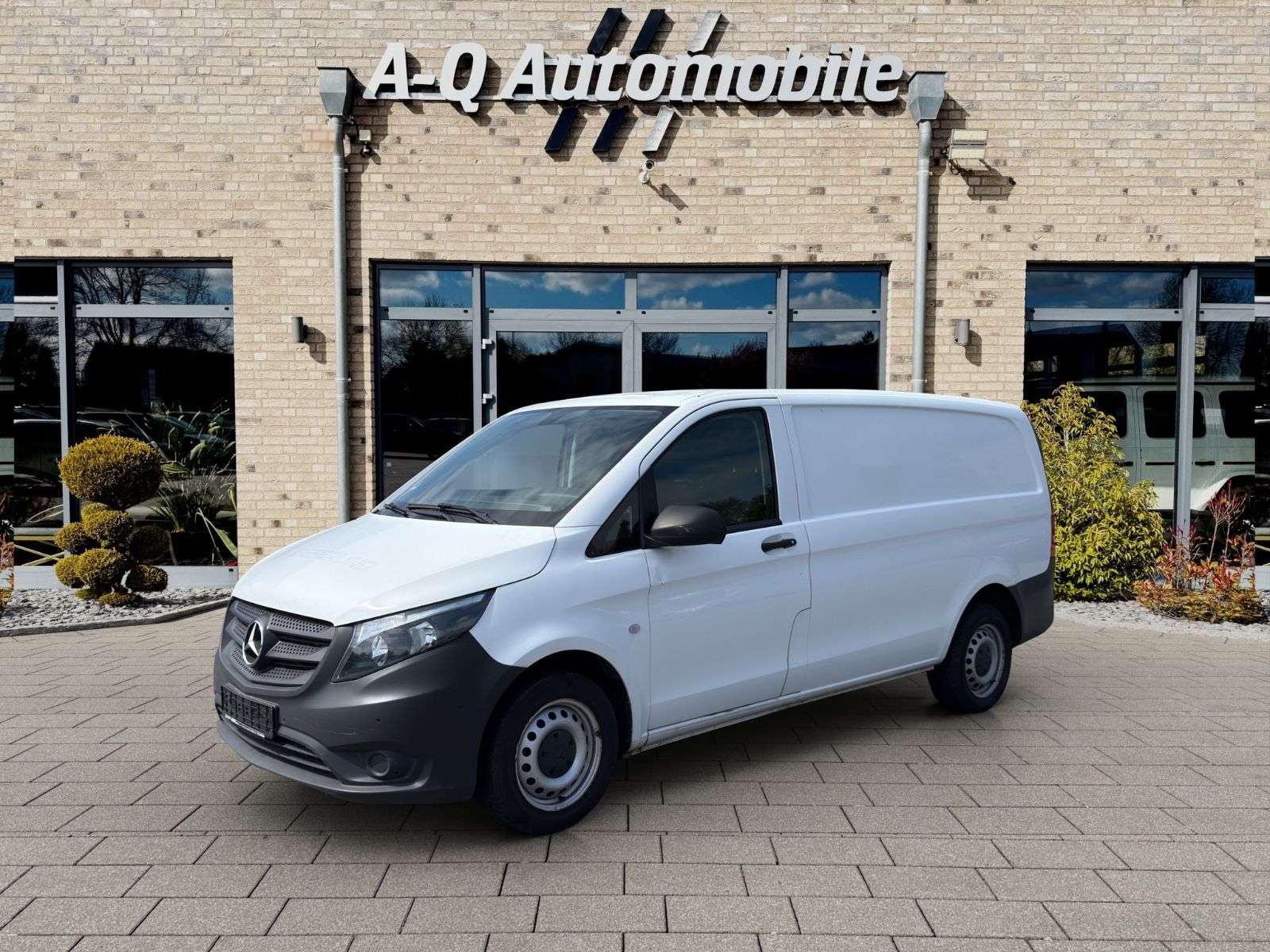 Second hand Mercedes Benz Vito 