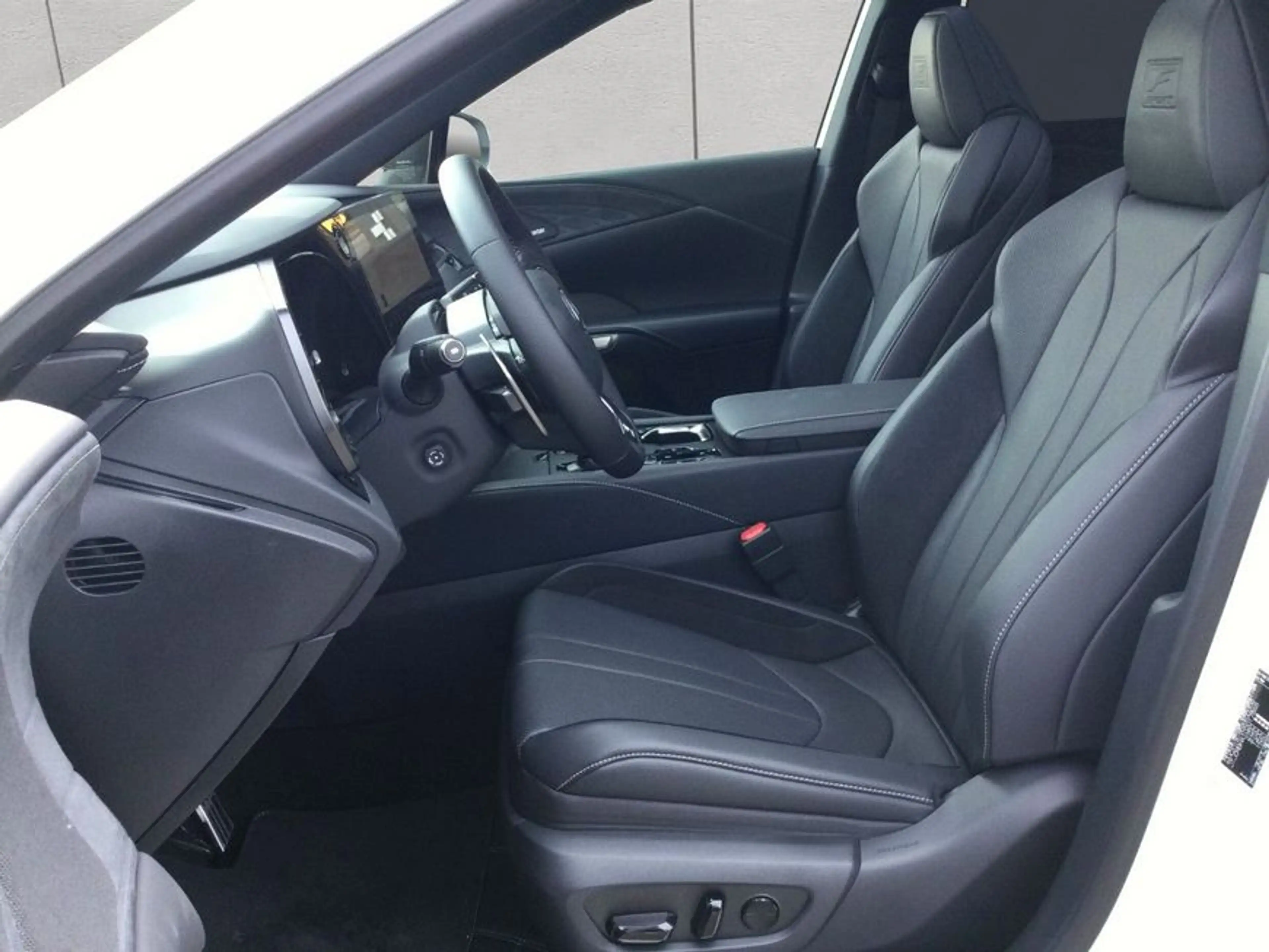 Lexus Others RX500h F-Sport Perform. +All Extras MMY2026 — photo 2