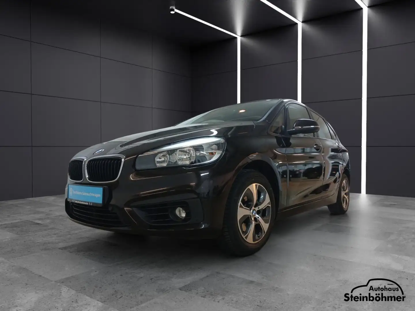 BMW 2er Active Tourer - 218i Advantage Autom. AKH PDC Коричневий - 2
