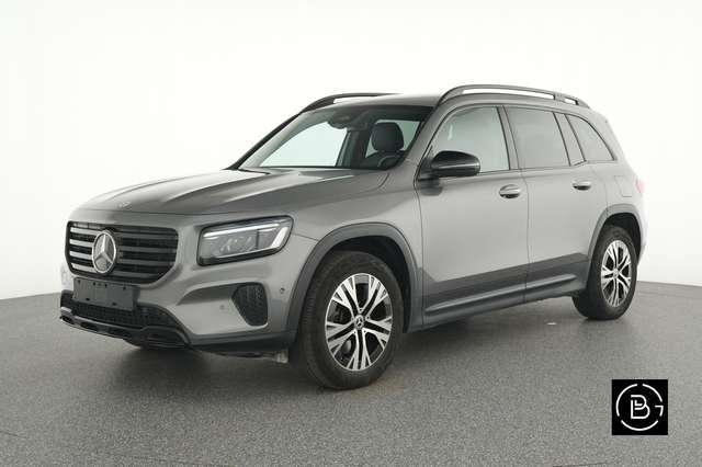 2025 Mercedes Benz GLB 180