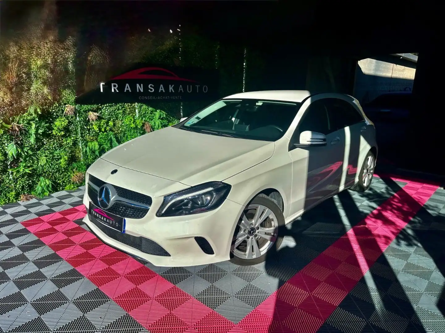 Mercedes-Benz A 180 180 d 7G-DCT Fascination Blanc - 1