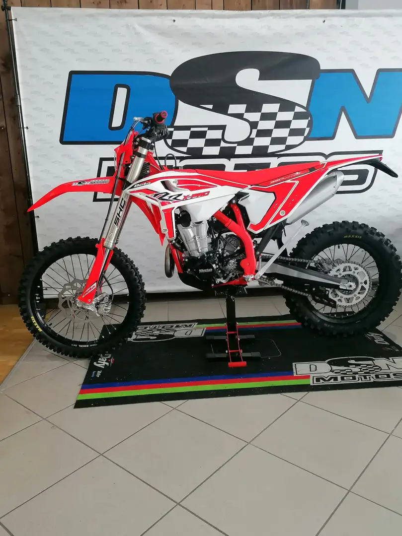 Beta RR 390 Piros - 2