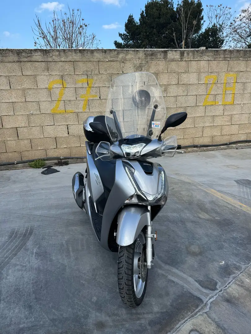 Honda SH 150i abs - 1