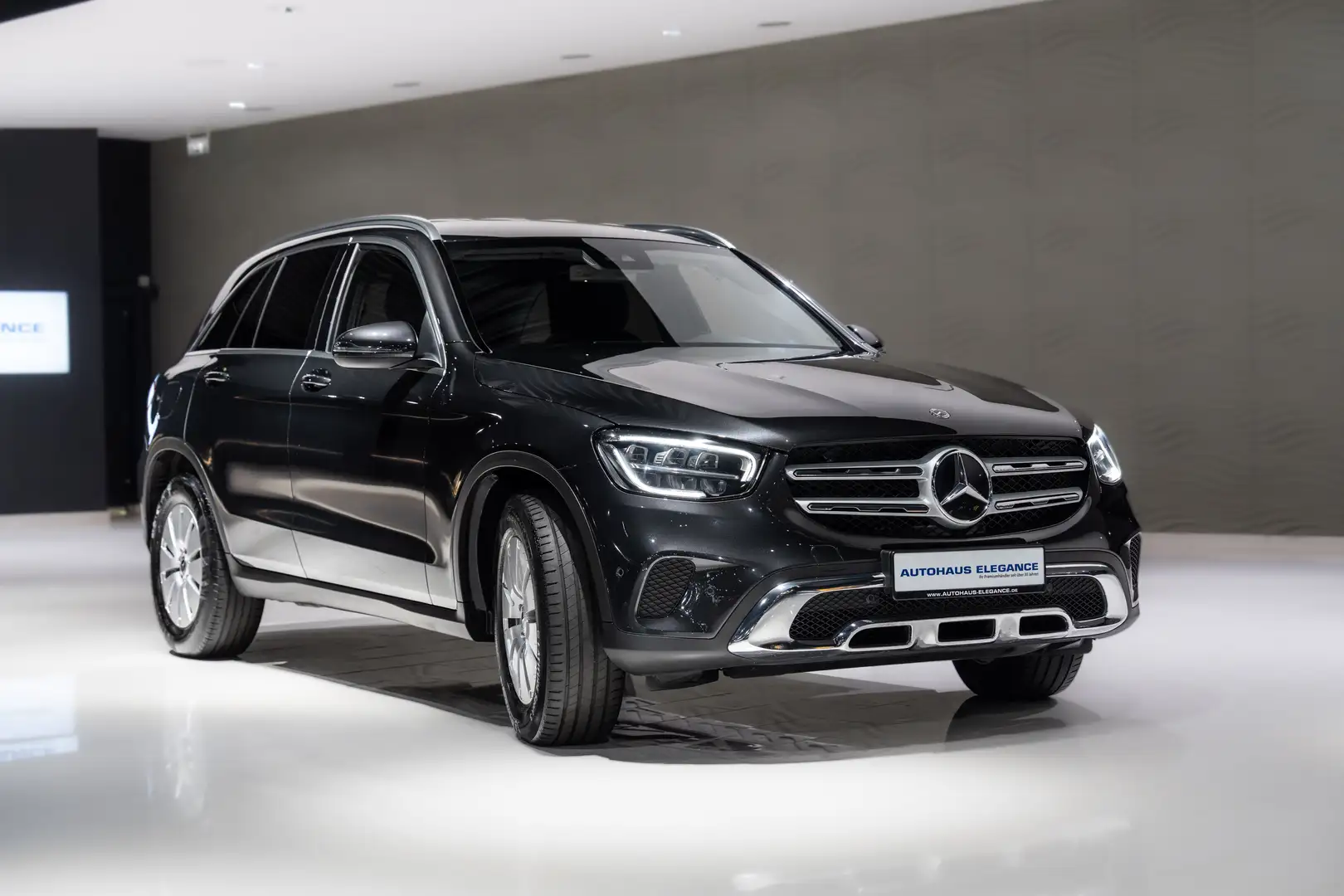 Mercedes-Benz GLC 200 4Matic*HIGH-LED*1.HAND*BUSINESS*STOFF* Grau - 2