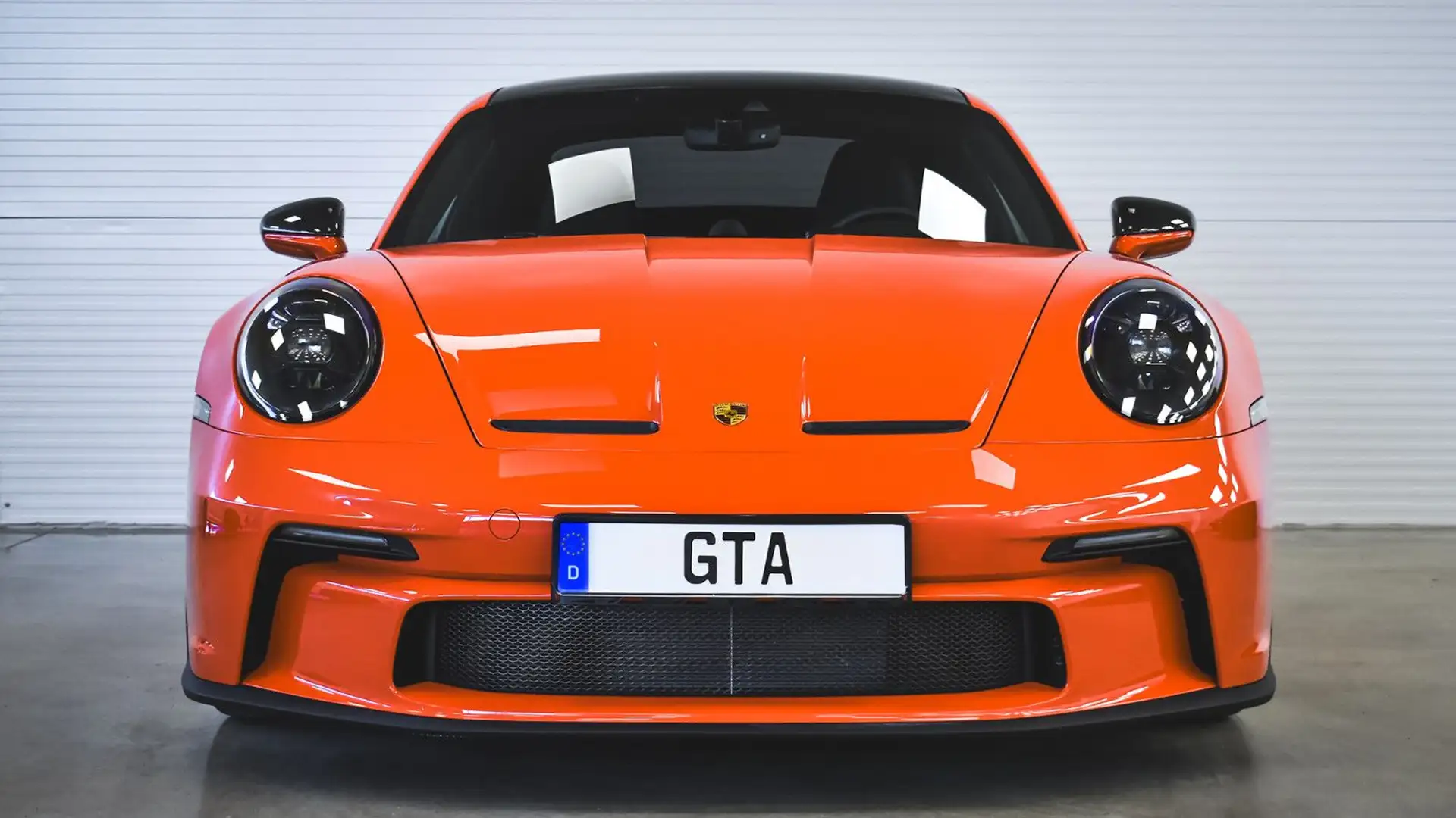 Porsche 911 GT3 Touring Package PDK Orange - 2