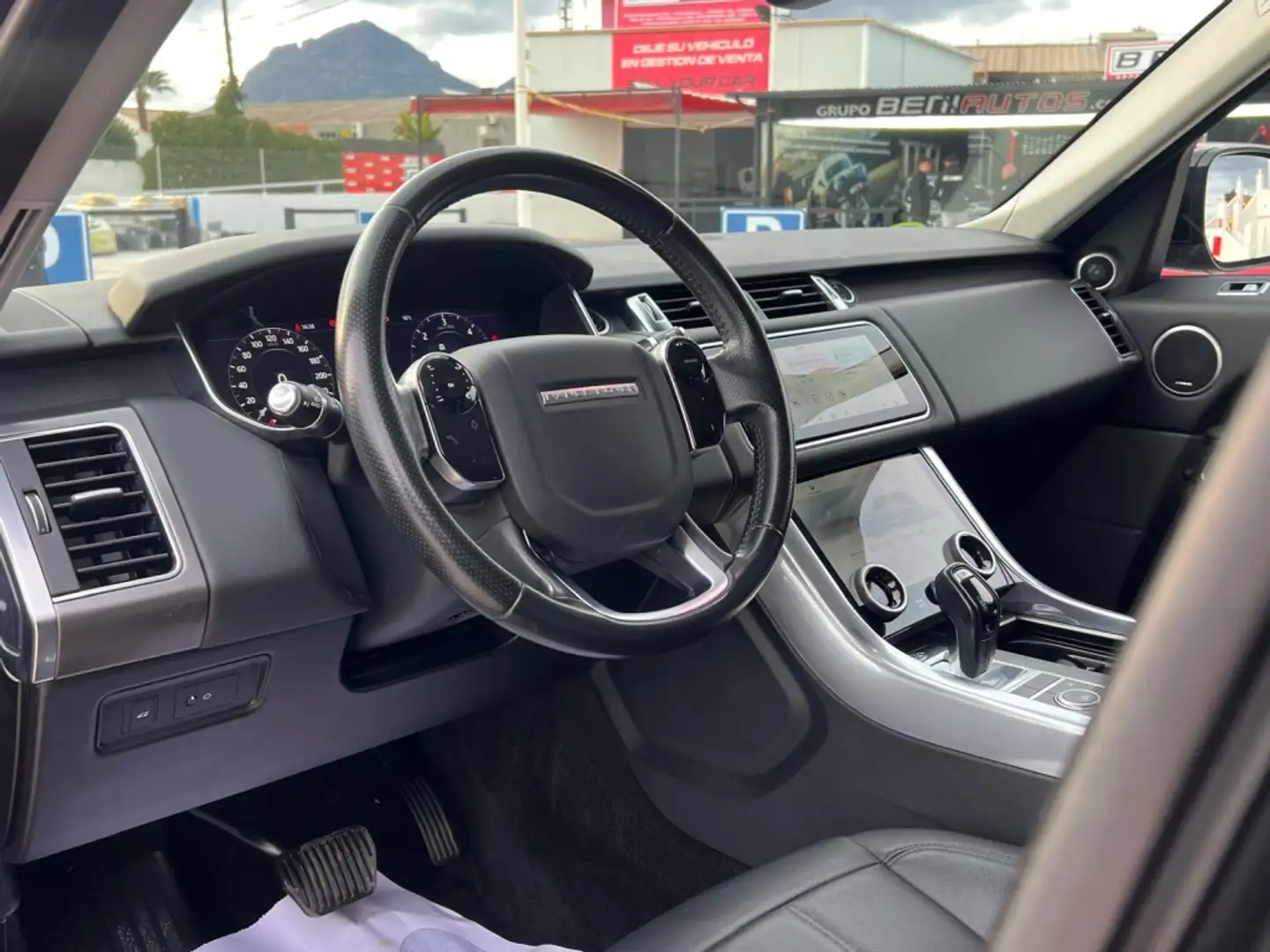 Land Rover Range Rover Sport 3.0D I6 MHEV HSE Aut. 249 Zwart - 2