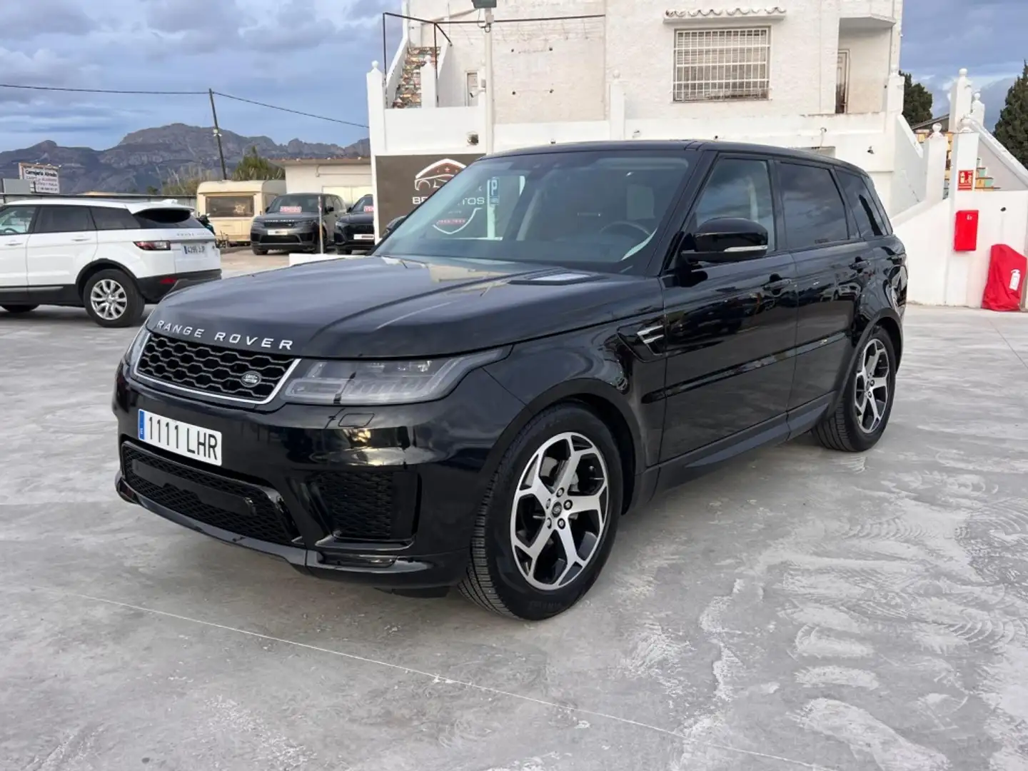 Land Rover Range Rover Sport 3.0D I6 MHEV HSE Aut. 249 Zwart - 1