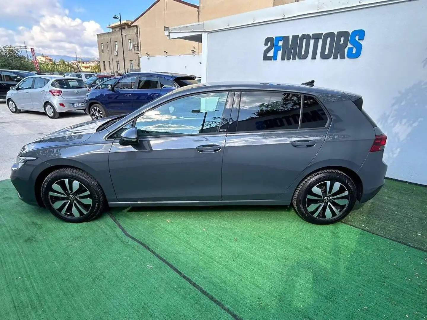 Volkswagen Golf 2.0 tdi Style 115cv Gris - 2