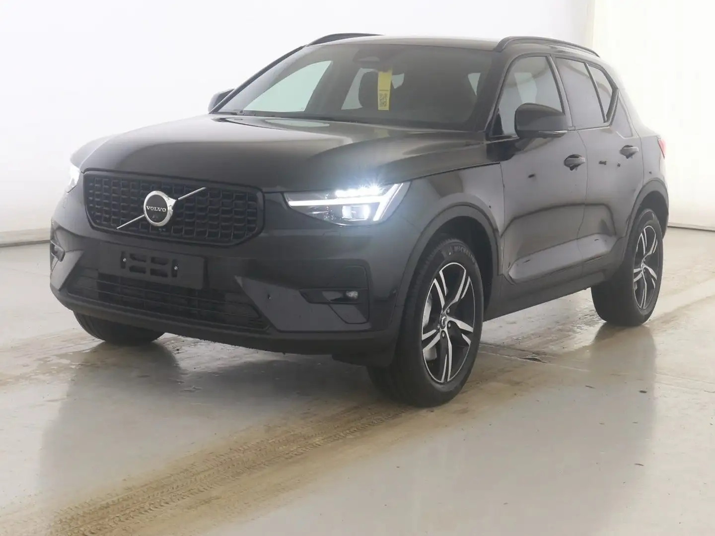 Volvo XC40 B3 Plus Dark 2WD *Business-Paket* Schwarz - 1