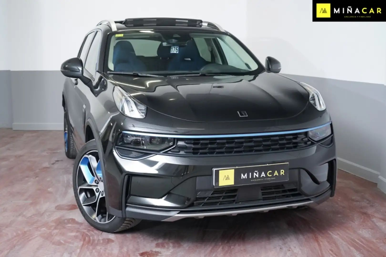 Lynk & Co 01 1.5T PHEV Zwart - 2
