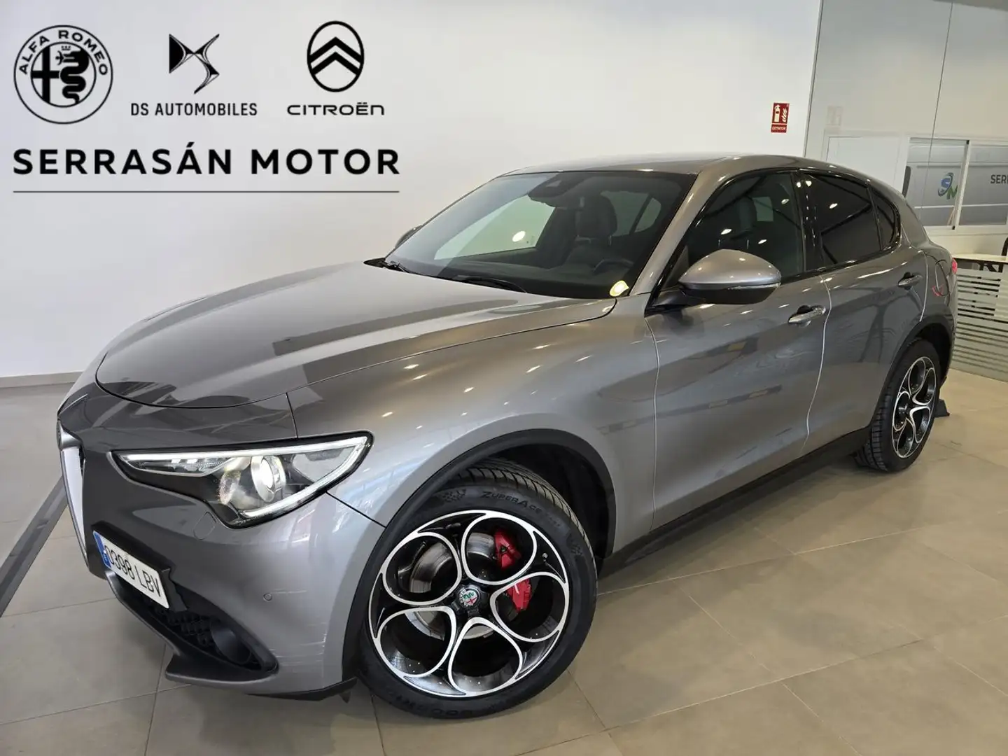 Alfa Romeo Stelvio 2.2 DIÉSEL 154KW (210CV) EXECUTIVE Q4 Gris - 1