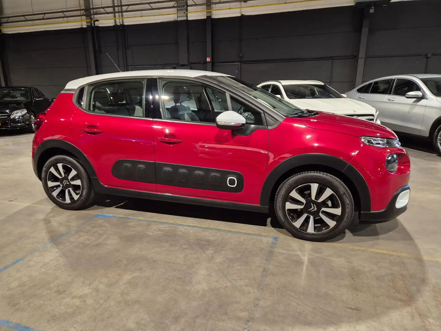 Citroen C3 1.2 PureTech Feel Edition - Clima - Cruise - Camer Rood - 2