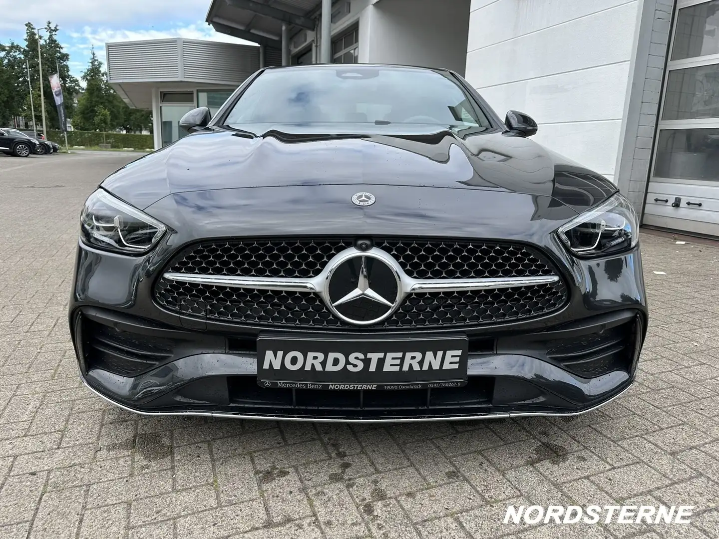 Mercedes-Benz C 180 C 180 AMG-Line 360 Grad Distr. Memory Ambiente Grau - 2